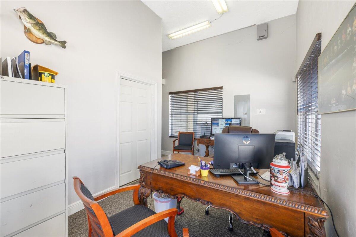 Ver detalles / 4 sq. ft. $ 2026-05-22 0 foto
