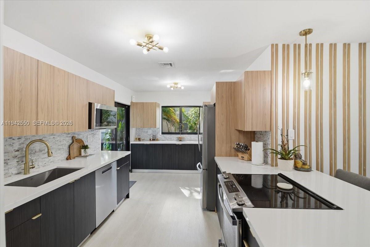 3958 4 / 2 1430 sq. ft. $ 2026-01-09 0 Photo