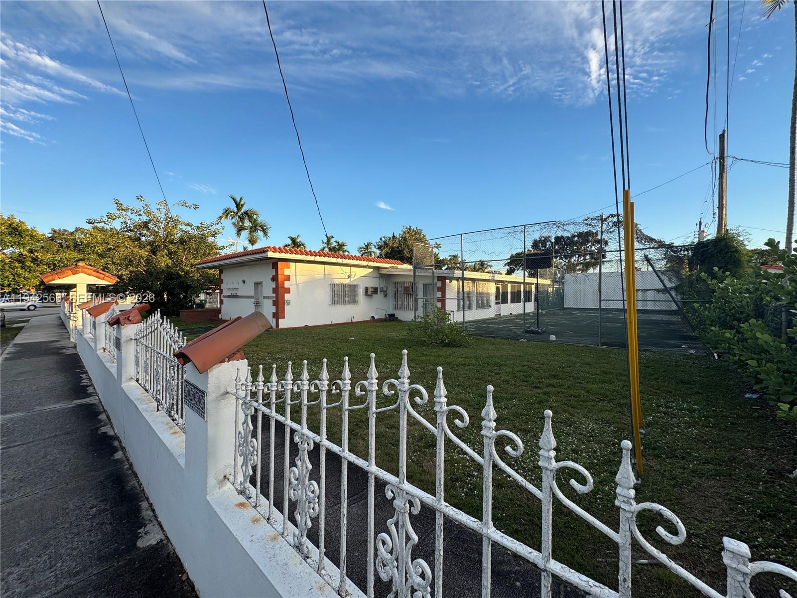   /   sq. ft. $ 2026-01-09 0 foto