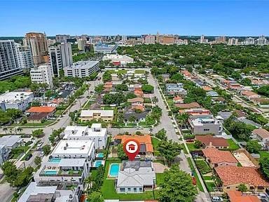   /   кв.футов $ 2026-01-09 0 Фото