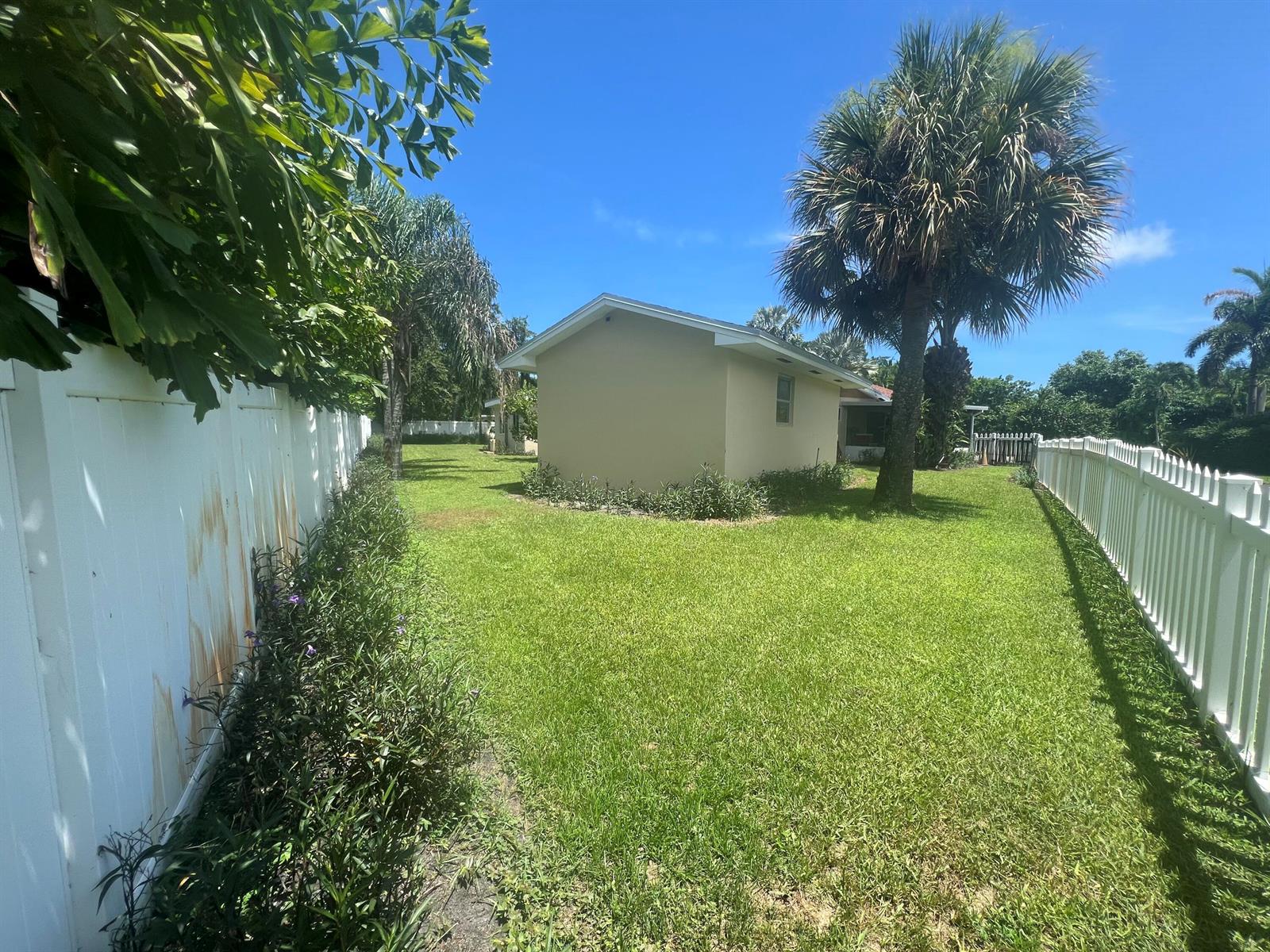   / 3 2580 sq. ft. $ 2026-06-03 0 foto