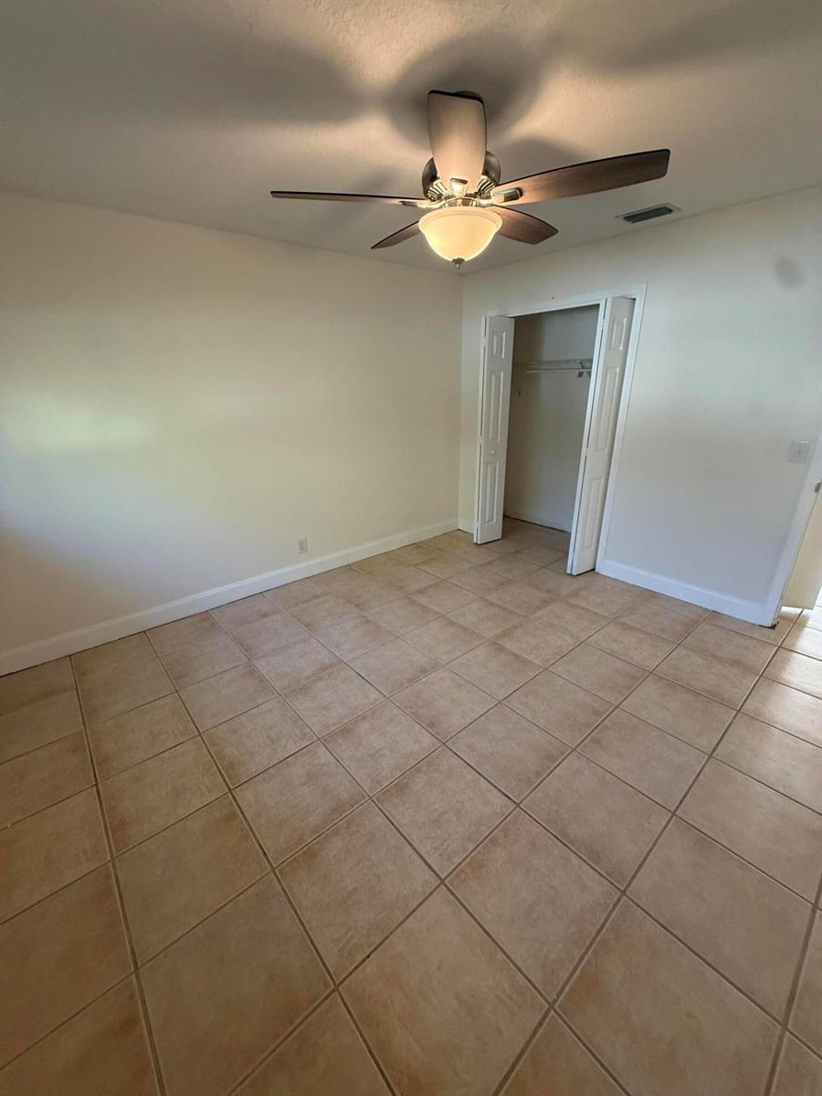   / 3 2580 sq. ft. $ 2026-06-03 0 foto