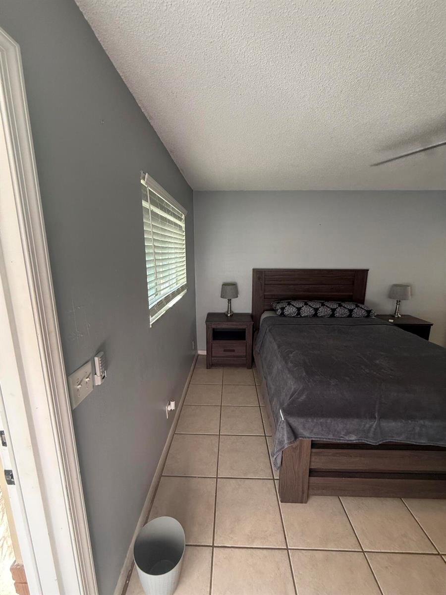   / 3 2580 sq. ft. $ 2026-06-03 0 foto