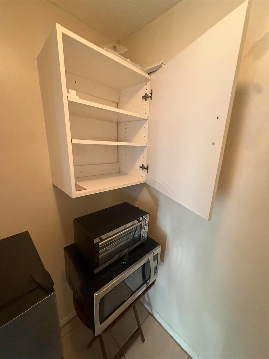   / 3 2580 sq. ft. $ 2026-06-03 0 foto