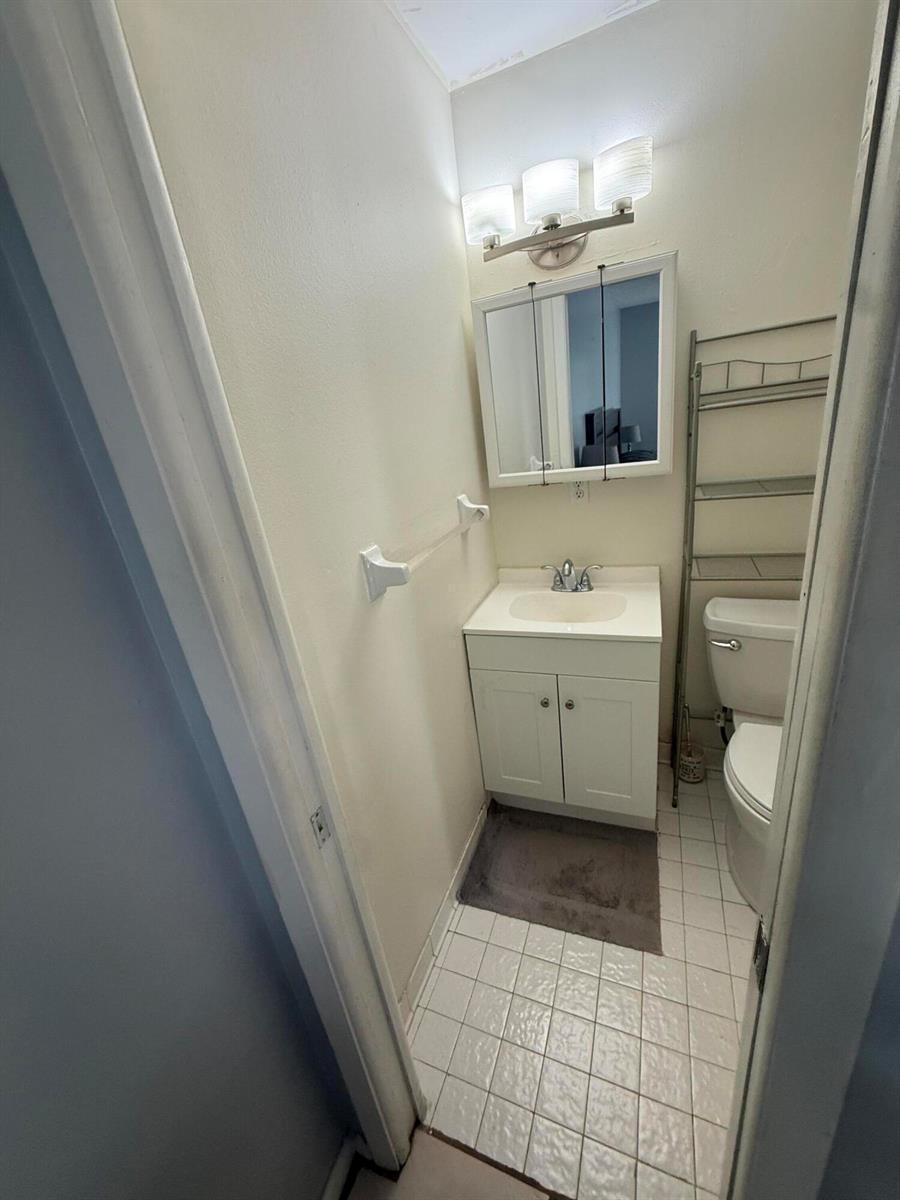   / 3 2580 sq. ft. $ 2026-06-03 0 foto