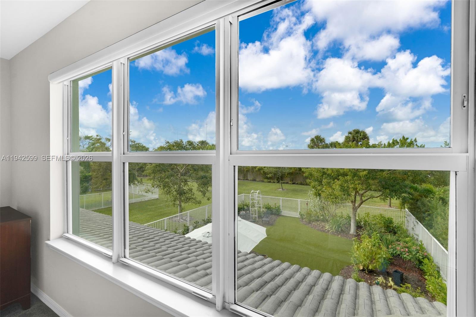 1612 3 / 3 2220 кв.футов $ 2026-01-09 0 Фото