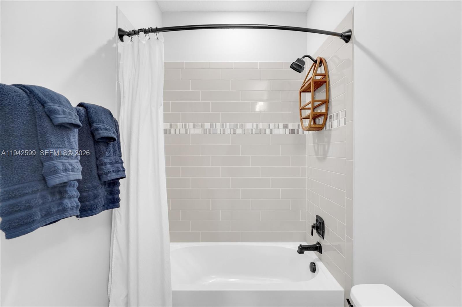 1612 3 / 3 2220 кв.футов $ 2026-01-09 0 Фото