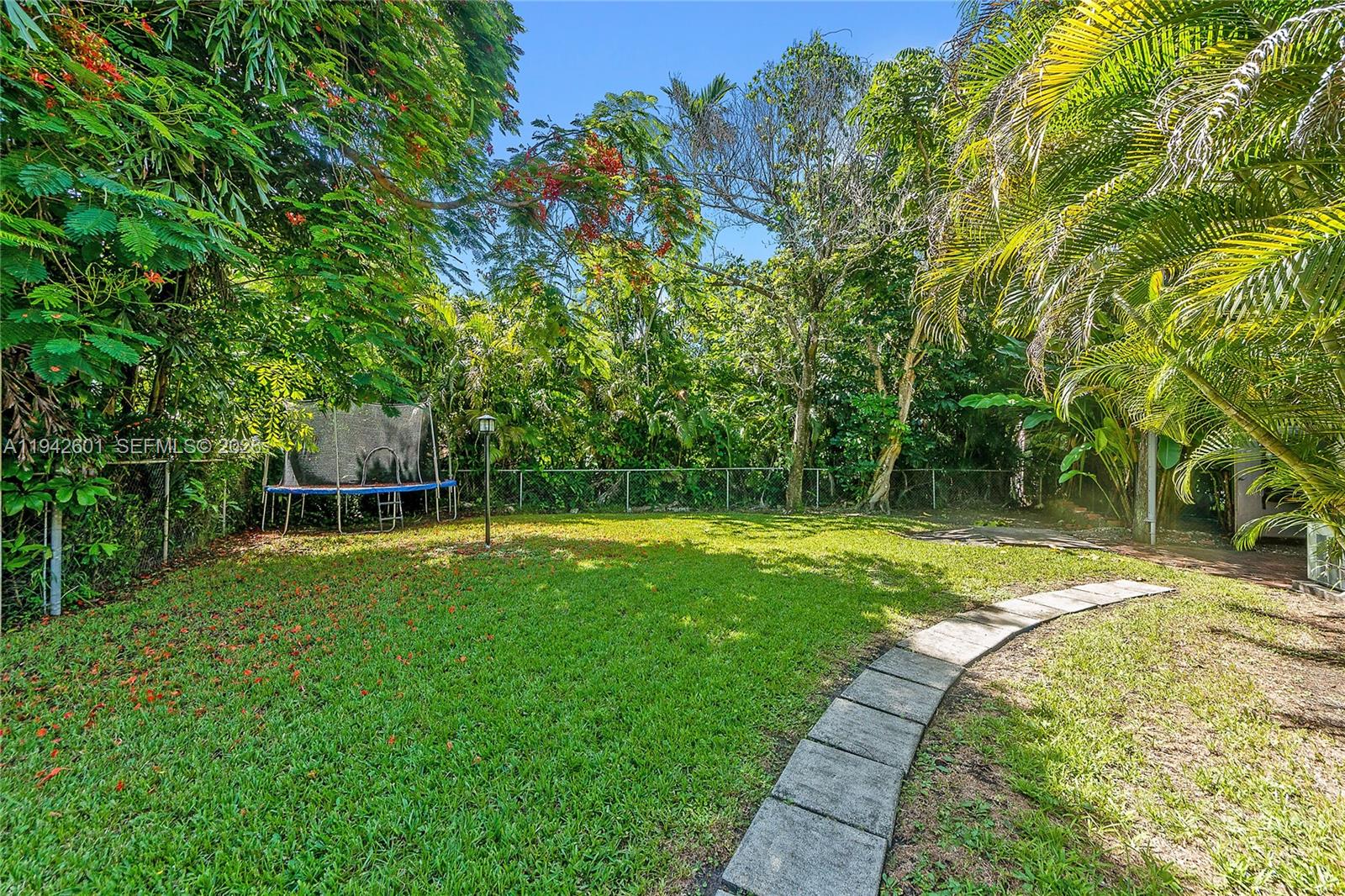 See details / sq. ft. $ 2026-01-09 0 Photo