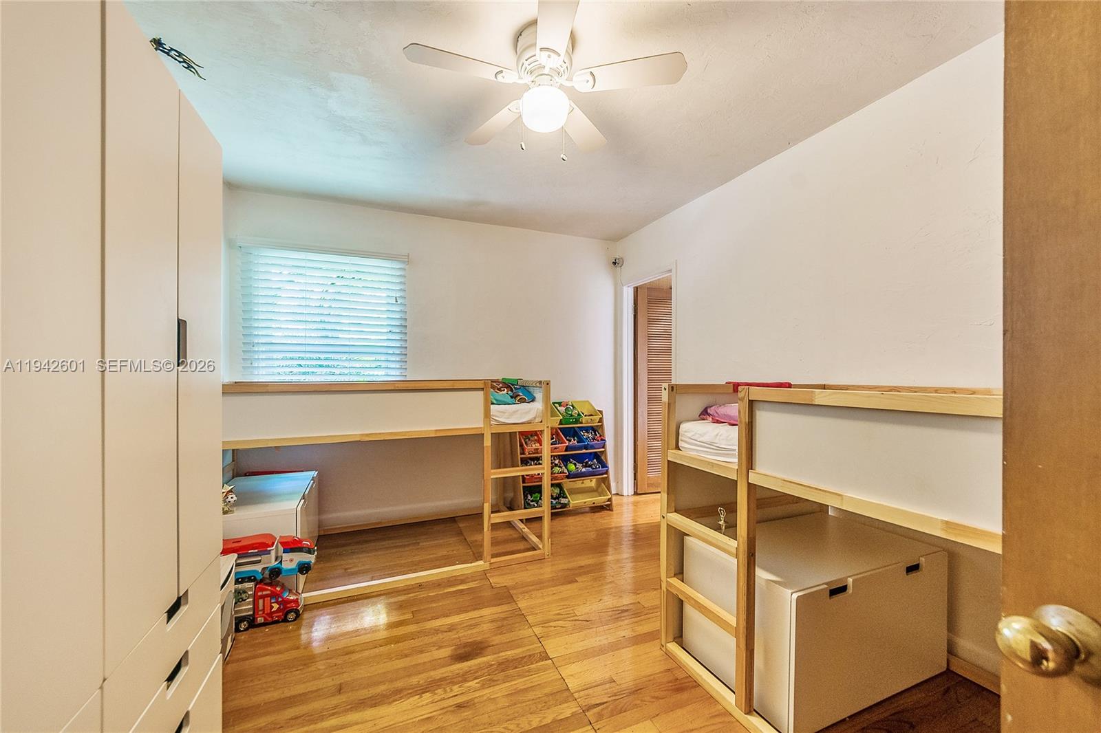 See details / sq. ft. $ 2026-01-09 0 Photo