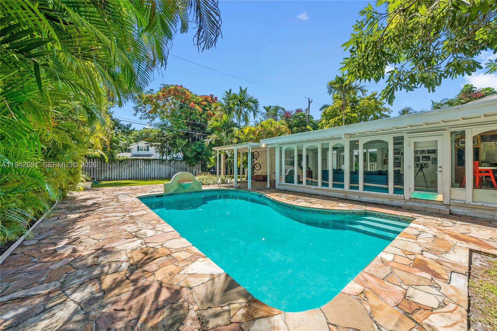 See details / sq. ft. $ 2026-01-09 0 Photo