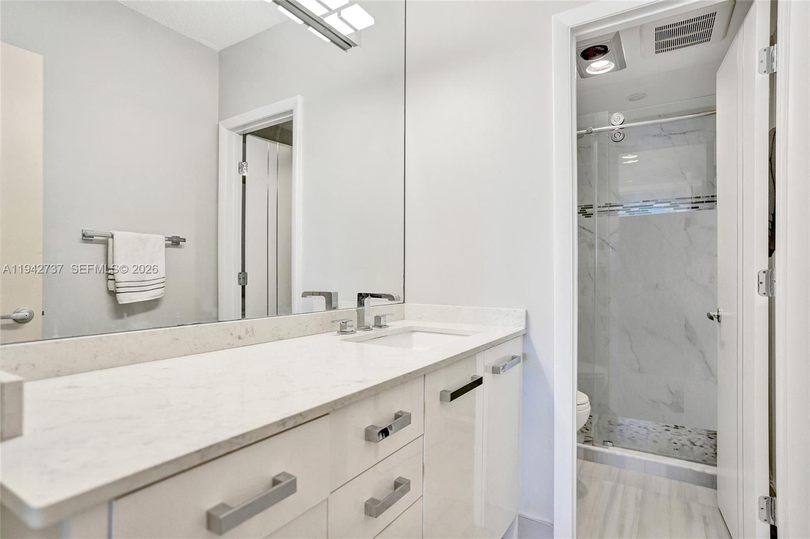 Ver detalles 1110 2 / 2 1220 sq. ft. $ 2026-02-11 0 foto