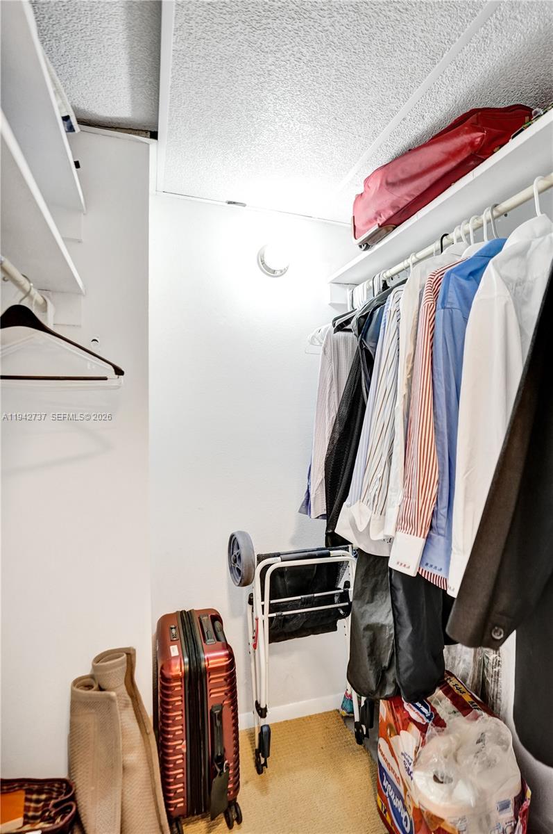 Ver detalles 1110 2 / 2 1220 sq. ft. $ 2026-02-11 0 foto