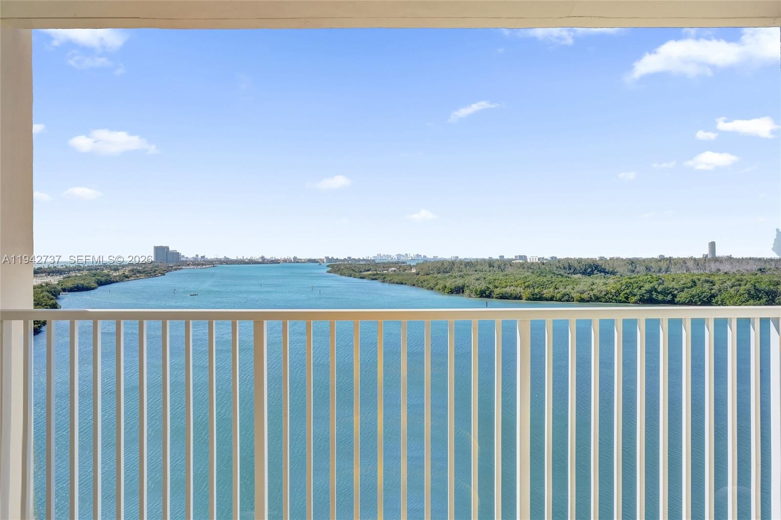 Ver detalles 1110 2 / 2 1220 sq. ft. $ 2026-02-11 0 foto