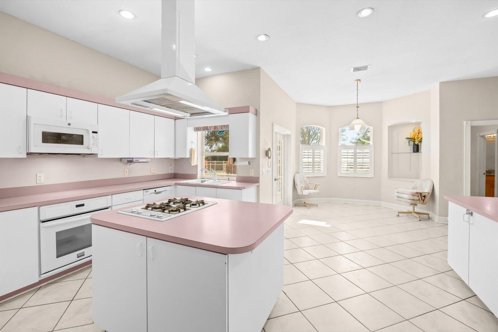 Ver detalles 156 5 / 4 4218 sq. ft. $ 2026-02-23 0 foto
