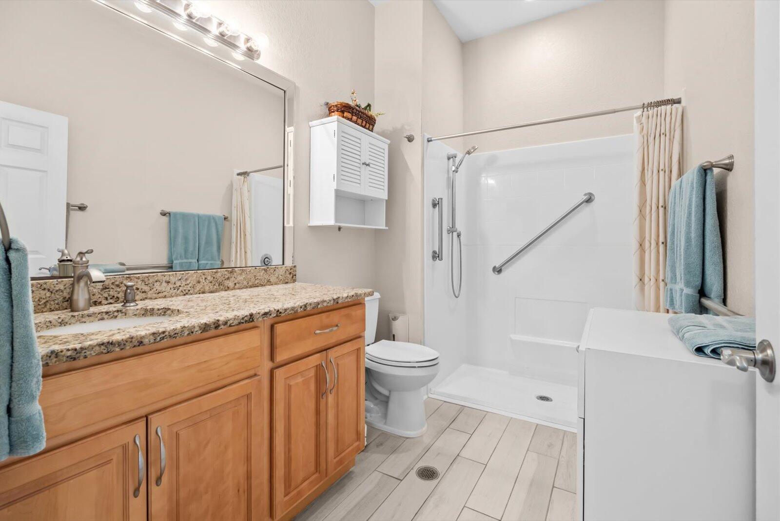 Ver detalles 156 5 / 4 4218 sq. ft. $ 2026-02-23 0 foto