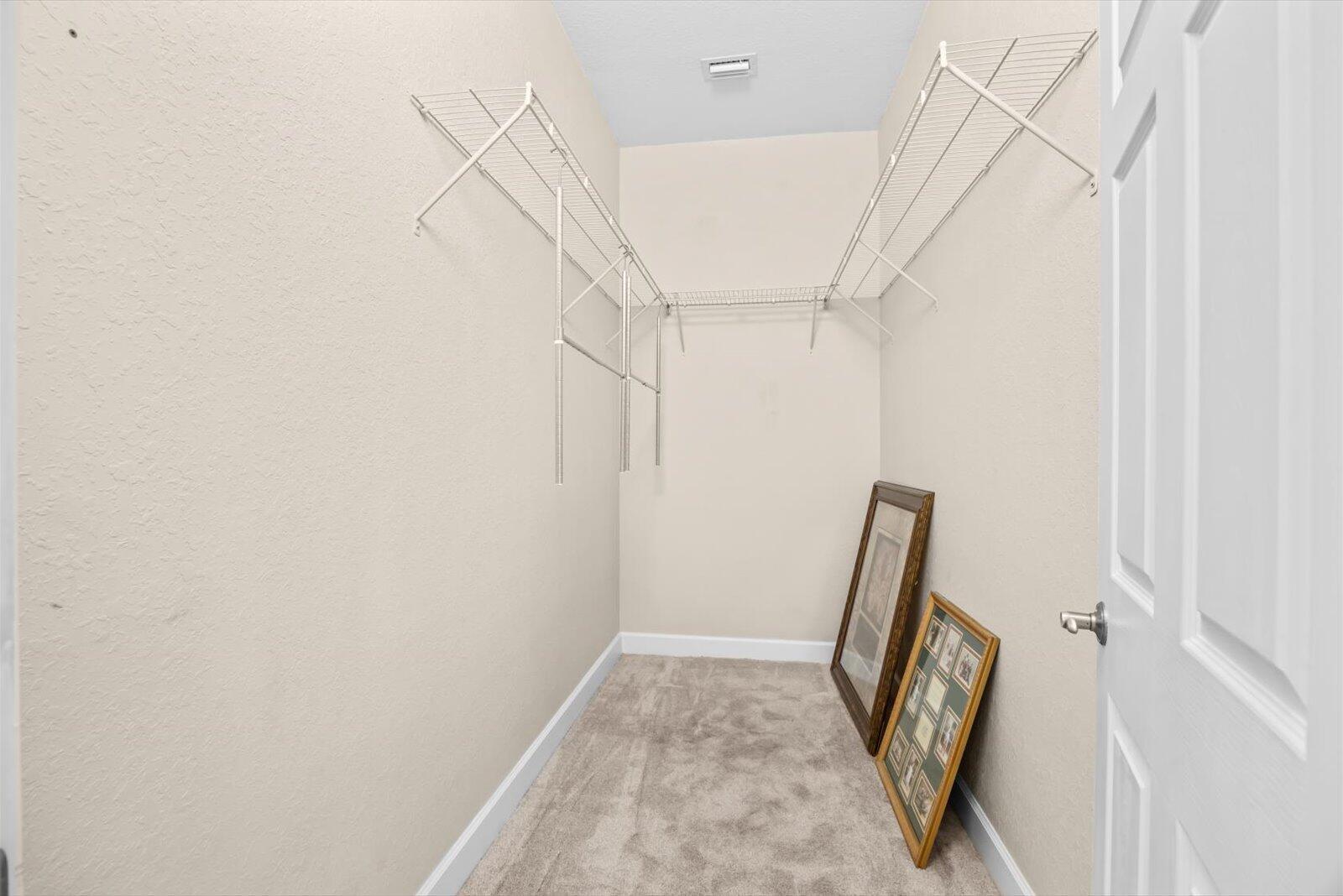 Ver detalles 156 5 / 4 4218 sq. ft. $ 2026-02-23 0 foto