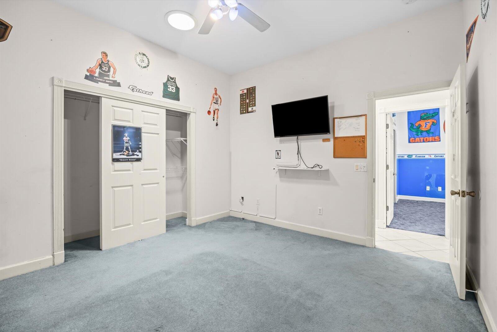Ver detalles 156 5 / 4 4218 sq. ft. $ 2026-02-23 0 foto