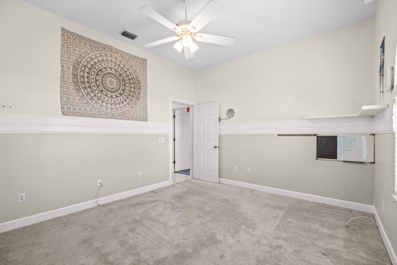 Ver detalles 156 5 / 4 4218 sq. ft. $ 2026-02-23 0 foto