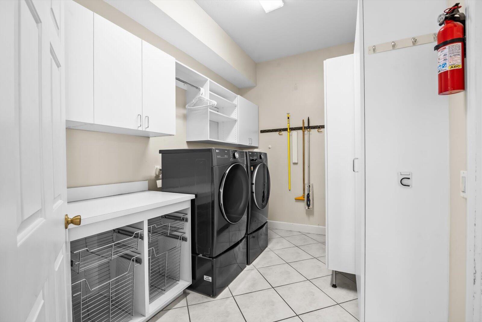 Ver detalles 156 5 / 4 4218 sq. ft. $ 2026-02-23 0 foto