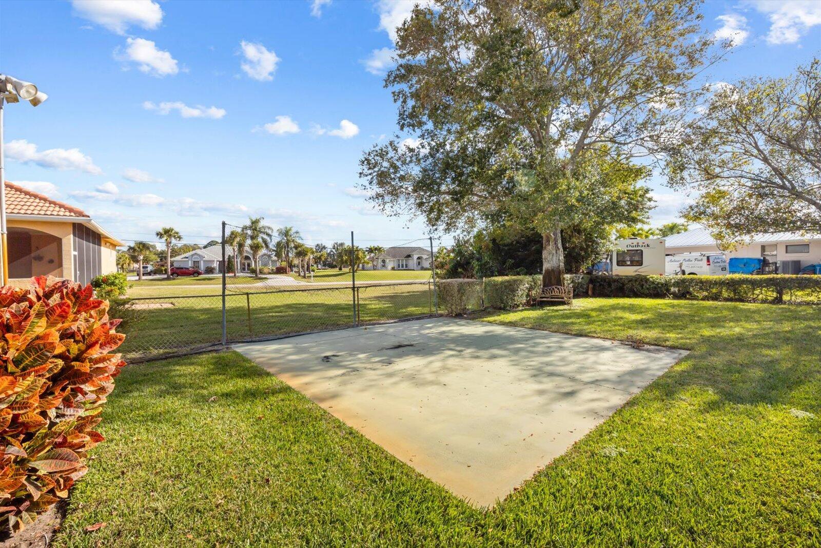 Ver detalles 156 5 / 4 4218 sq. ft. $ 2026-02-23 0 foto