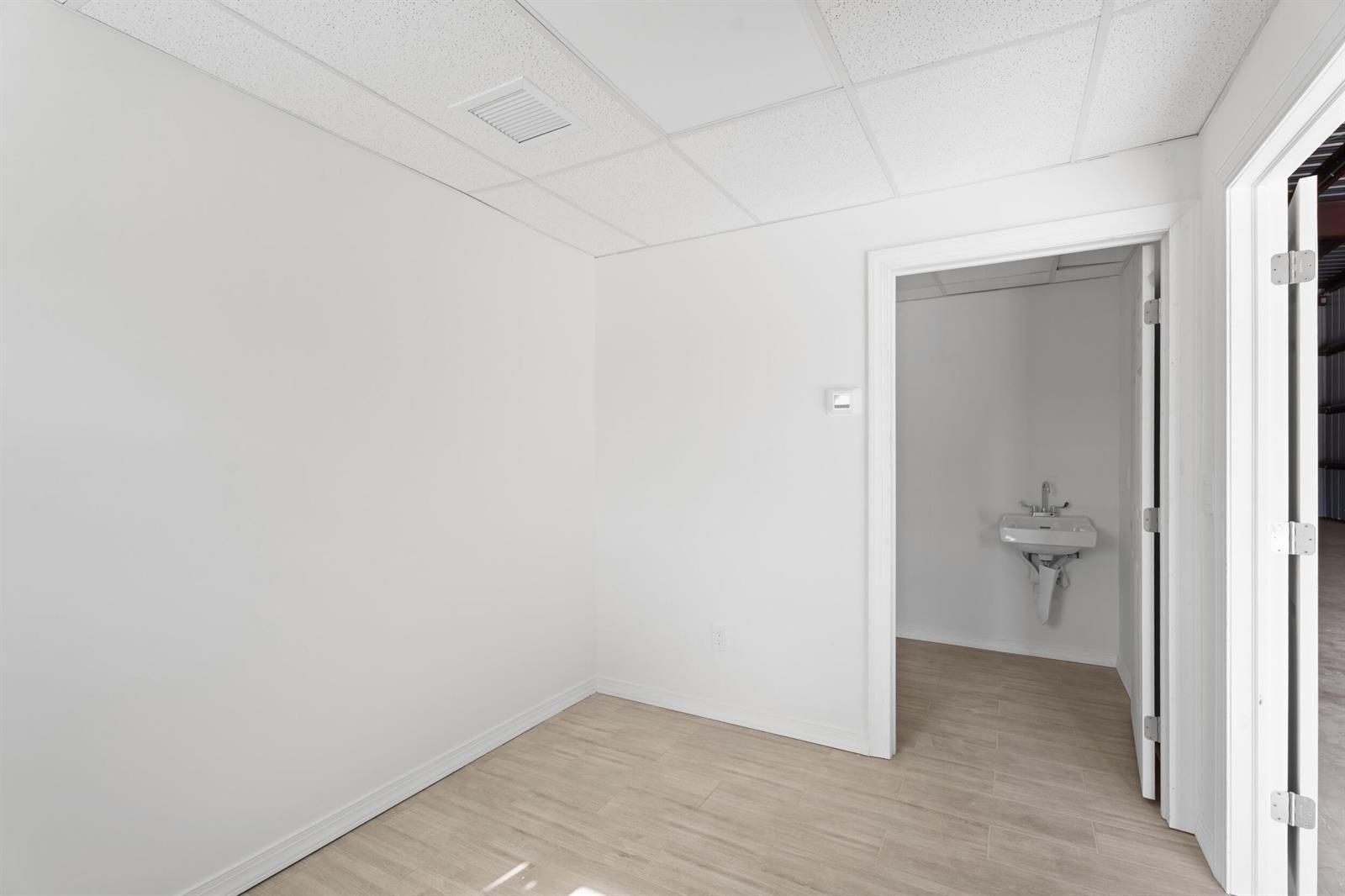 Ver detalles / 2 sq. ft. $ 2026-05-15 0 foto