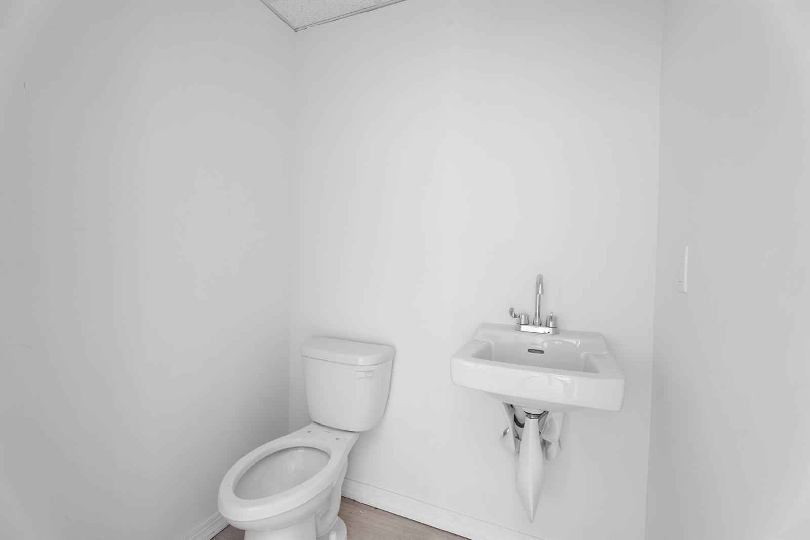 Ver detalles / 2 sq. ft. $ 2026-05-15 0 foto