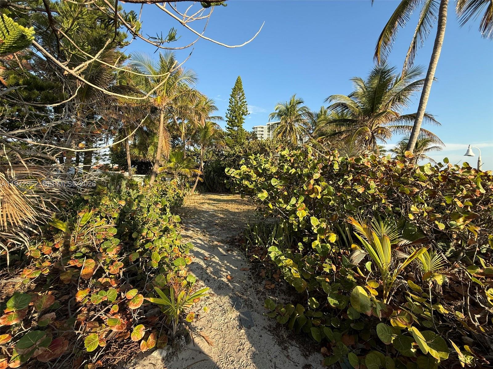   /   sq. ft. $ 2026-01-10 0 foto