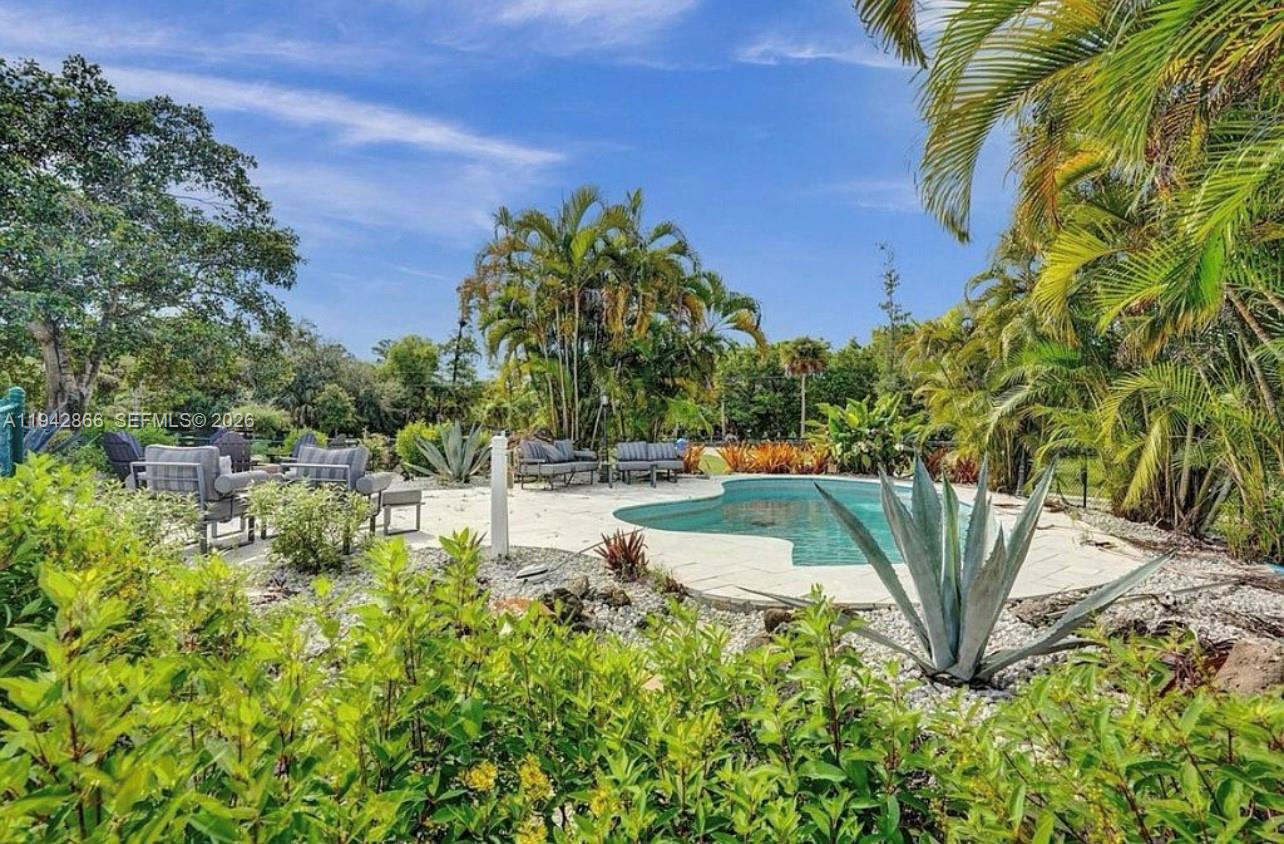 502 5 / 3 3406 sq. ft. $ 2026-01-10 0 Photo