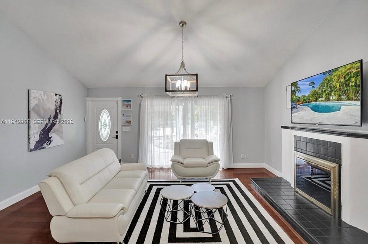 502 5 / 3 3406 sq. ft. $ 2026-01-10 0 Photo