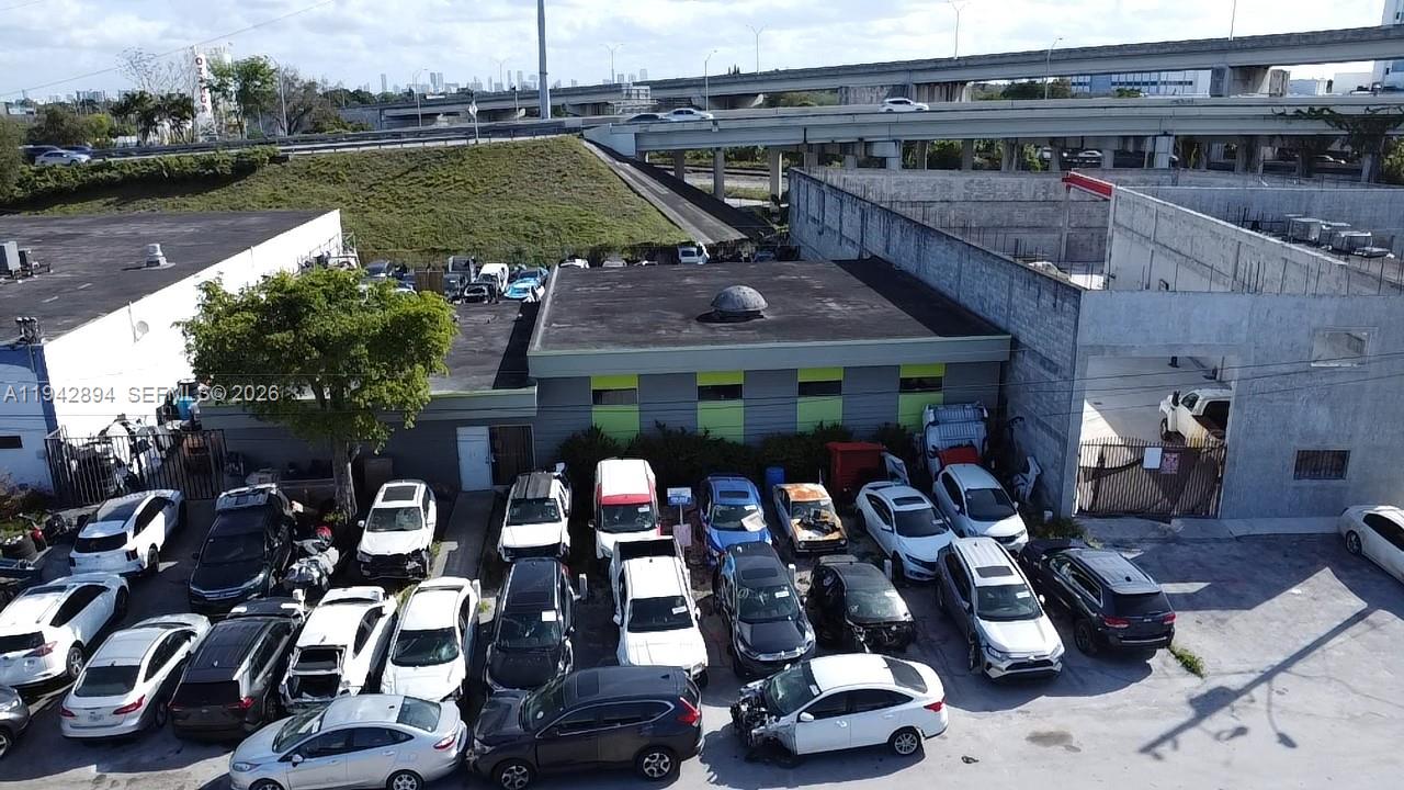   /   sq. ft. $ 2026-01-10 0 foto