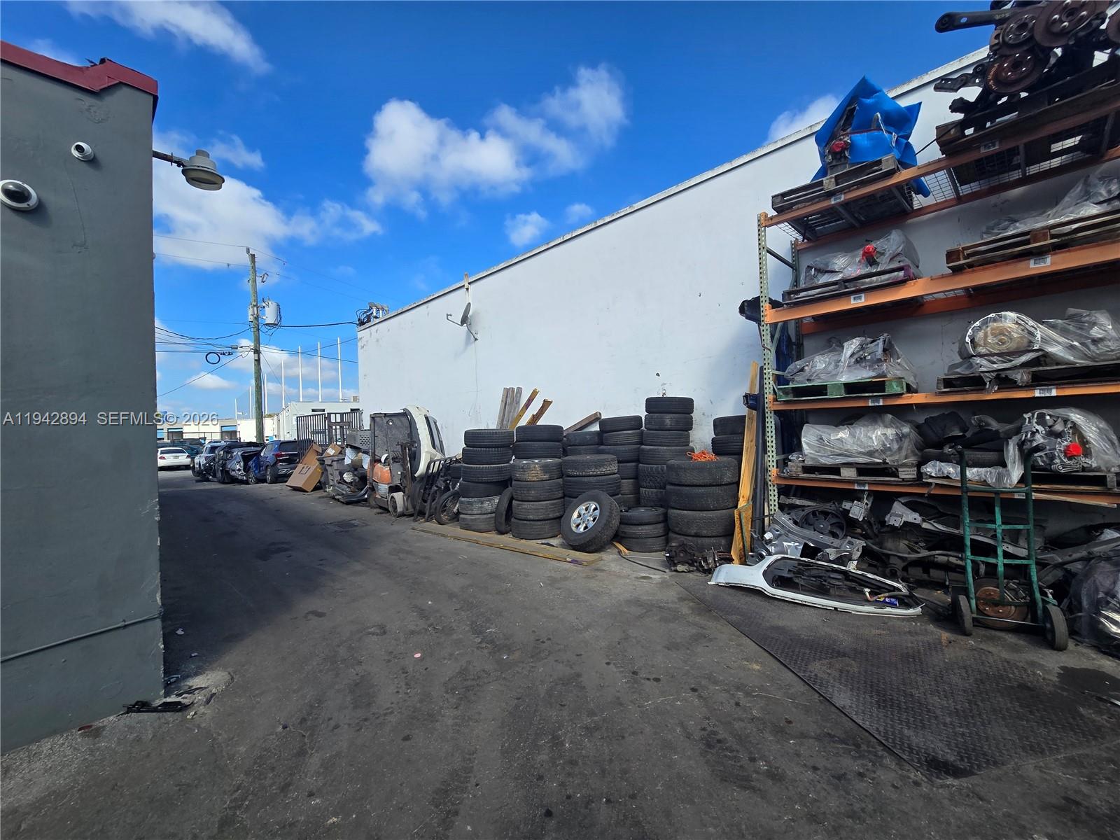   /   sq. ft. $ 2026-01-10 0 Photo