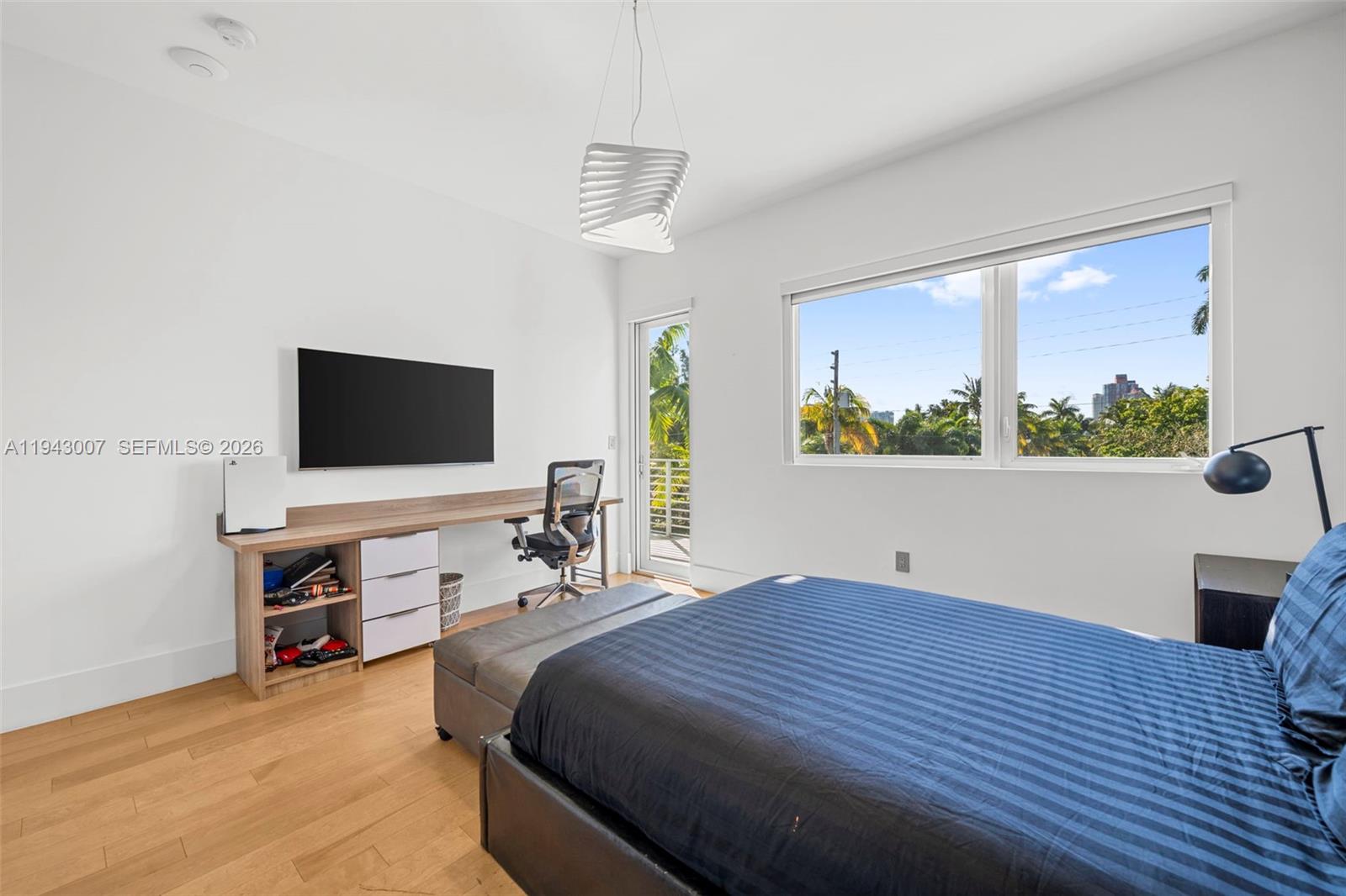 Photo of 19005 Atlantic Blvd (19005), Sunny Isles Beach, Florida, 33160 -