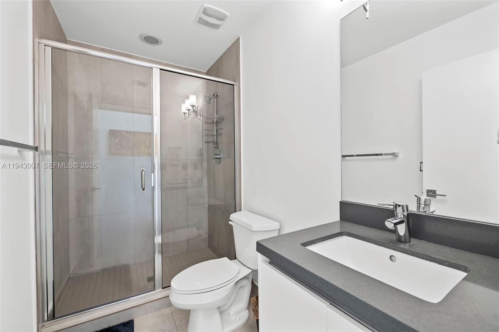 Photo of 19005 Atlantic Blvd (19005), Sunny Isles Beach, Florida, 33160 -