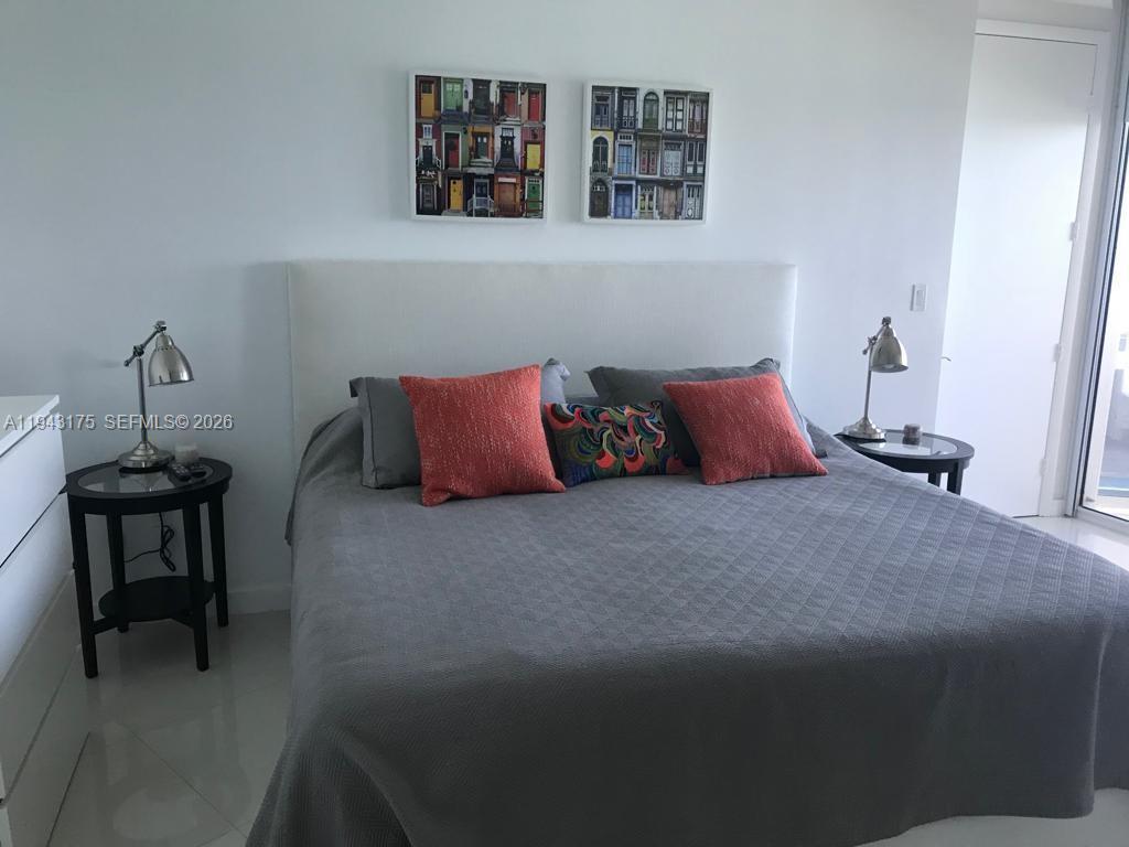 803 2 / 3 1935 sq. ft. $ 2026-01-11 0 foto