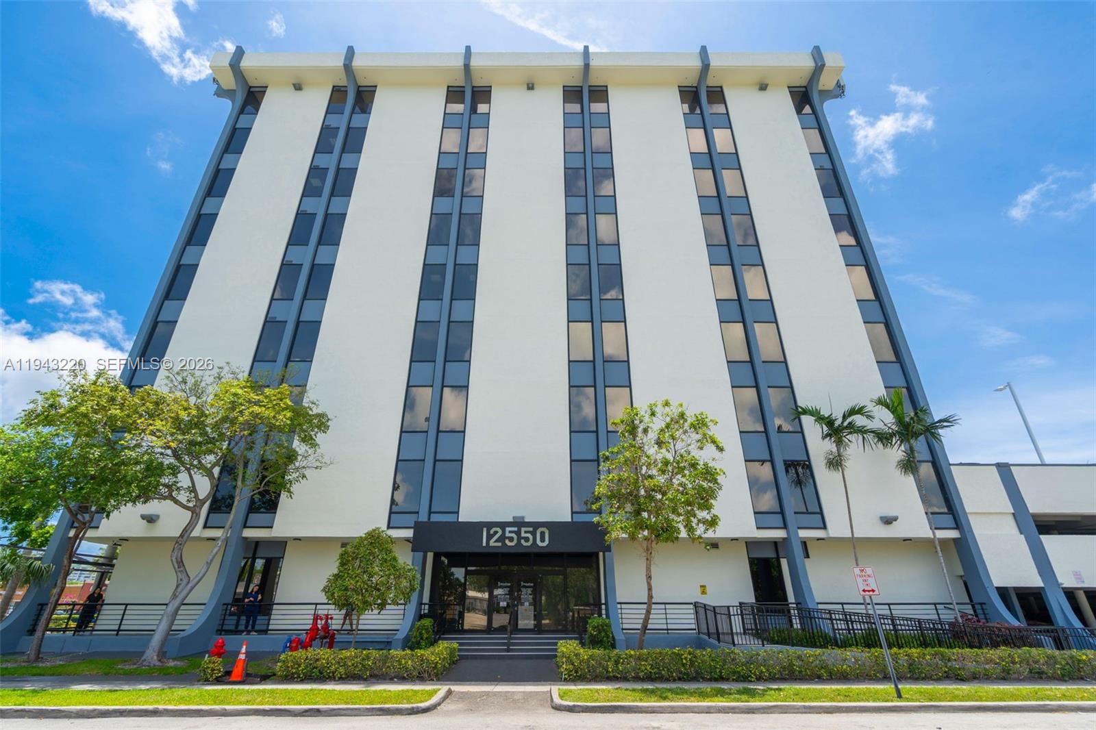 304B  /   кв.футов $ 2026-01-11 0 Фото