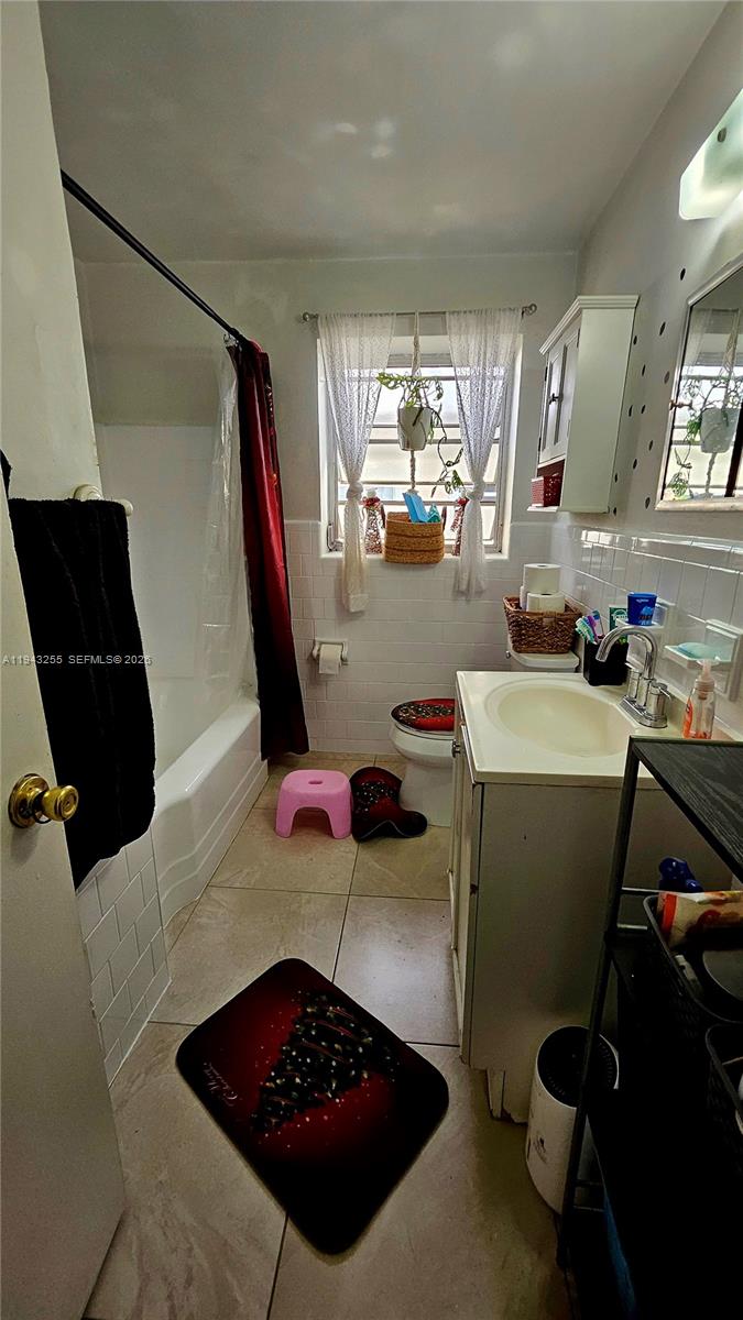   /  1743 кв.футов $ 2026-01-11 0 Фото