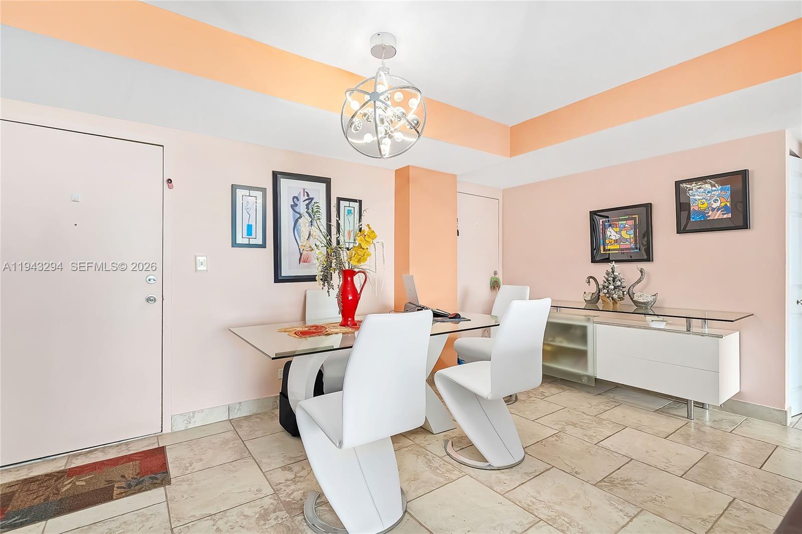 1520 2 / 2 1286 кв.футов $ 2026-01-11 0 Фото