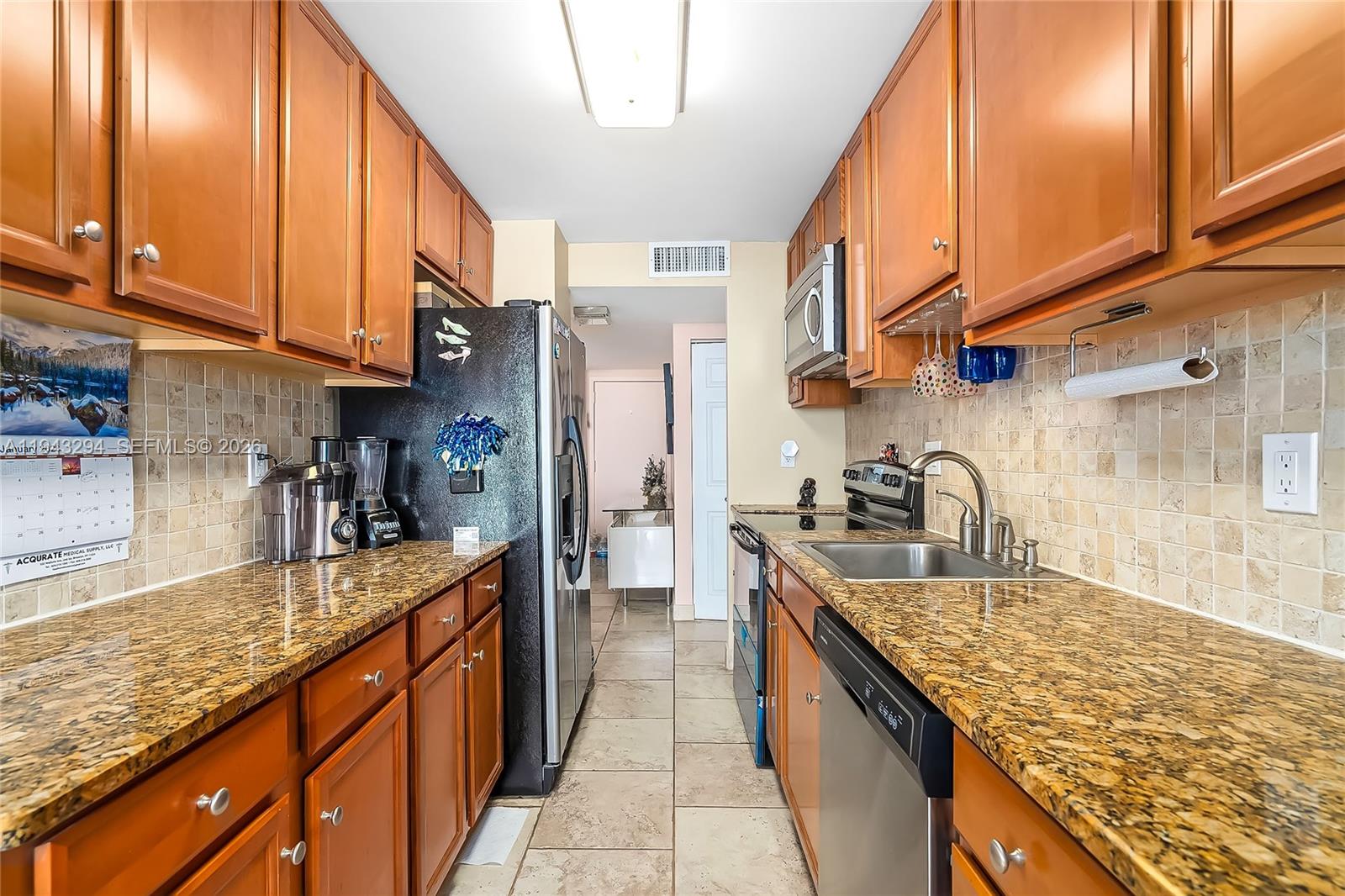 1520 2 / 2 1286 кв.футов $ 2026-01-11 0 Фото