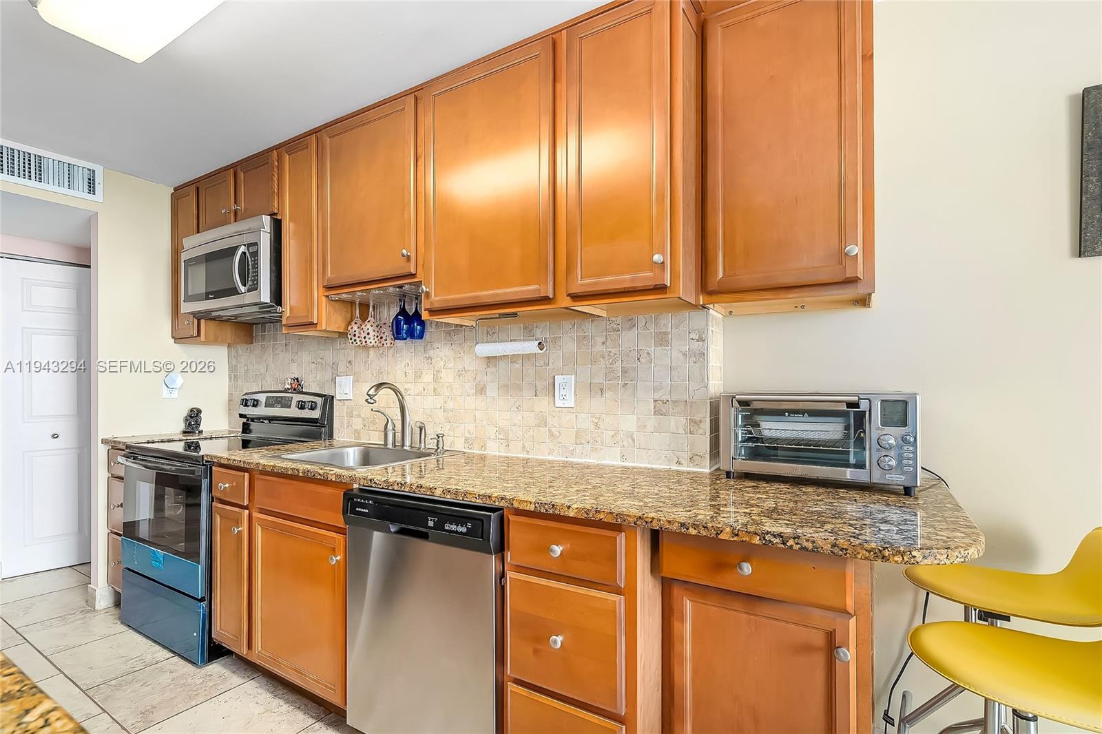 1520 2 / 2 1286 кв.футов $ 2026-01-11 0 Фото