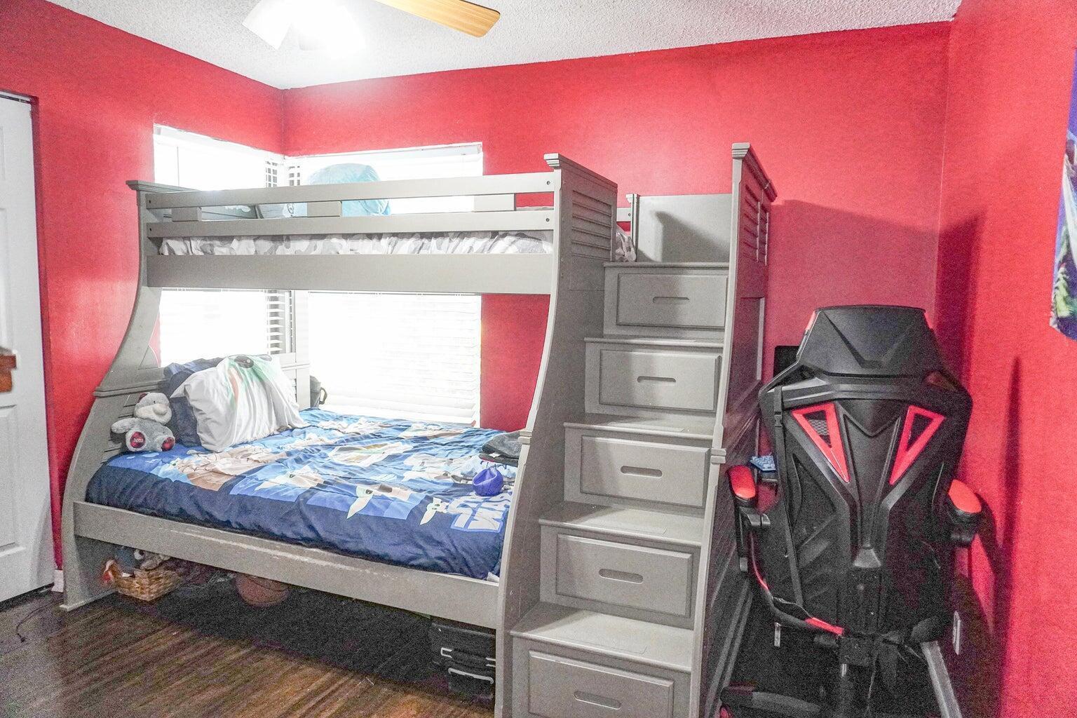 Ver detalles 49 3 / 2 1382 sq. ft. $ 2026-01-31 0 foto