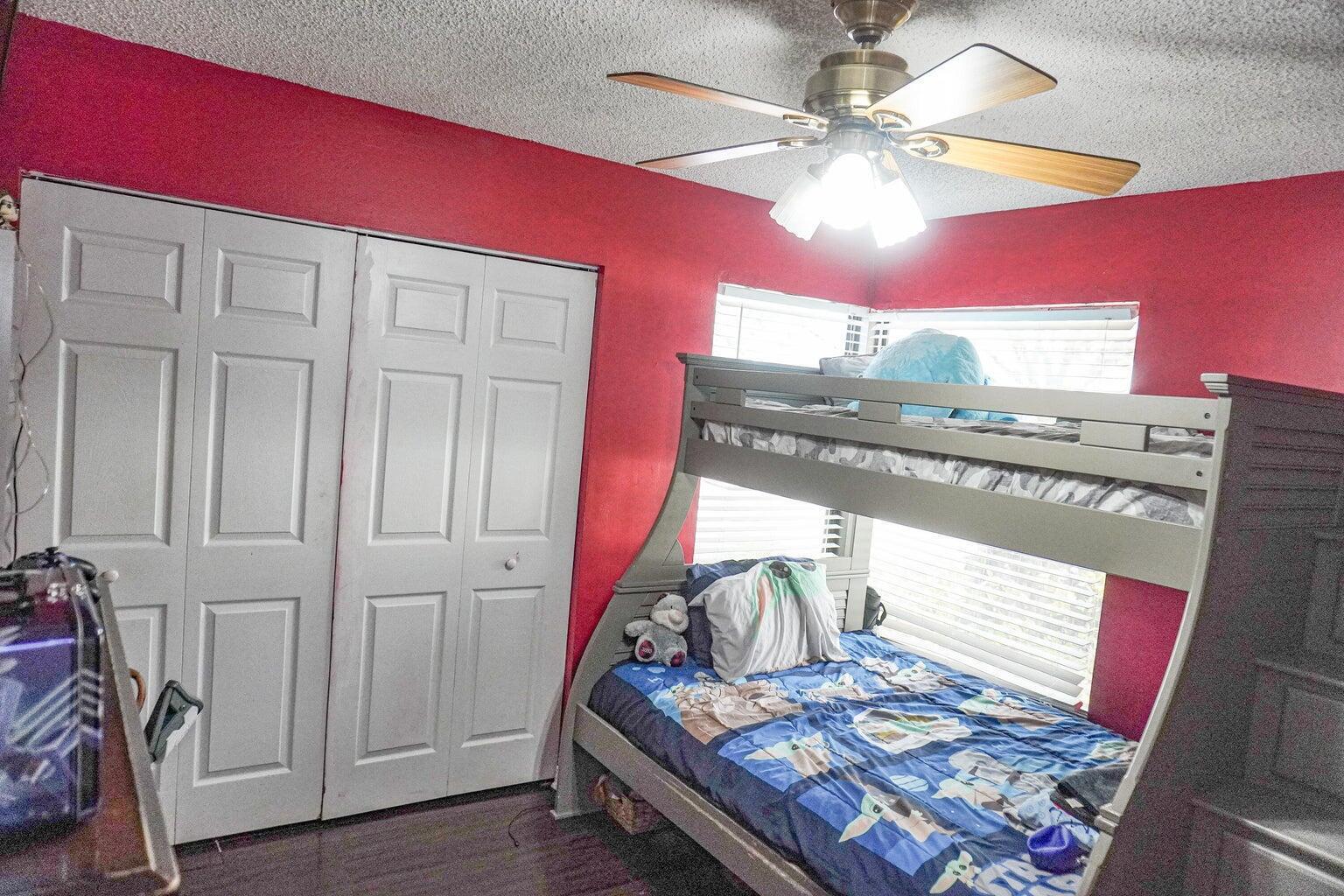 Ver detalles 49 3 / 2 1382 sq. ft. $ 2026-01-31 0 foto