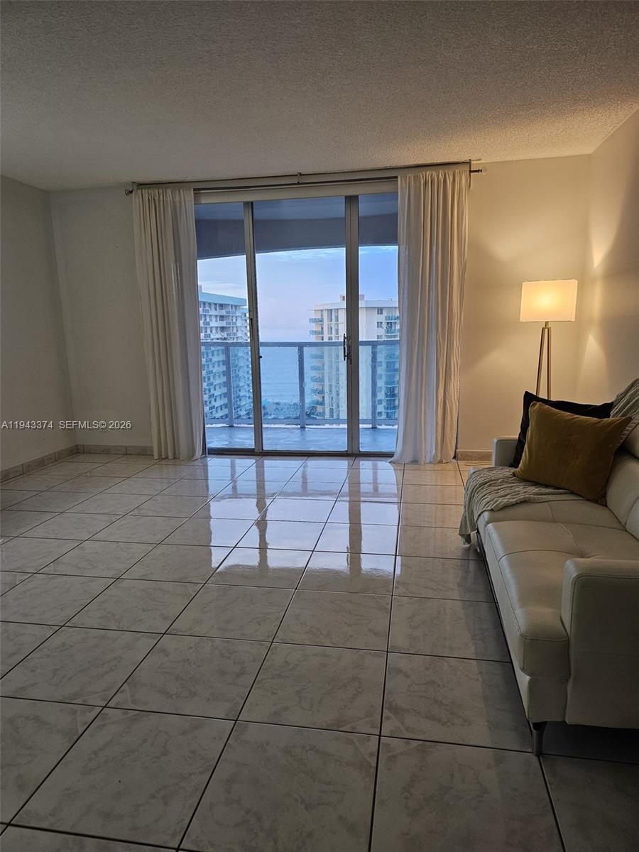 Photo of 3800 Ocean Dr  #1518, Hollywood, Florida, 33019 - 