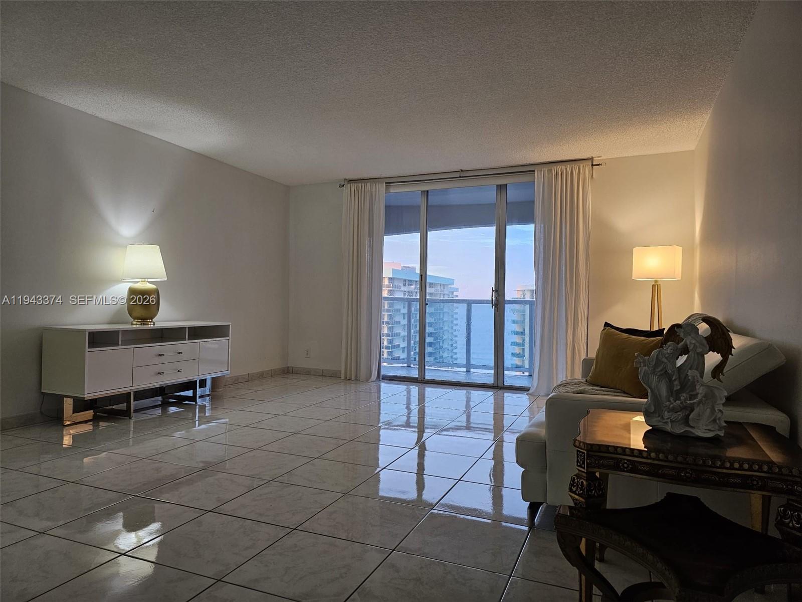 Photo of 3800 Ocean Dr  #1518, Hollywood, Florida, 33019 - 
