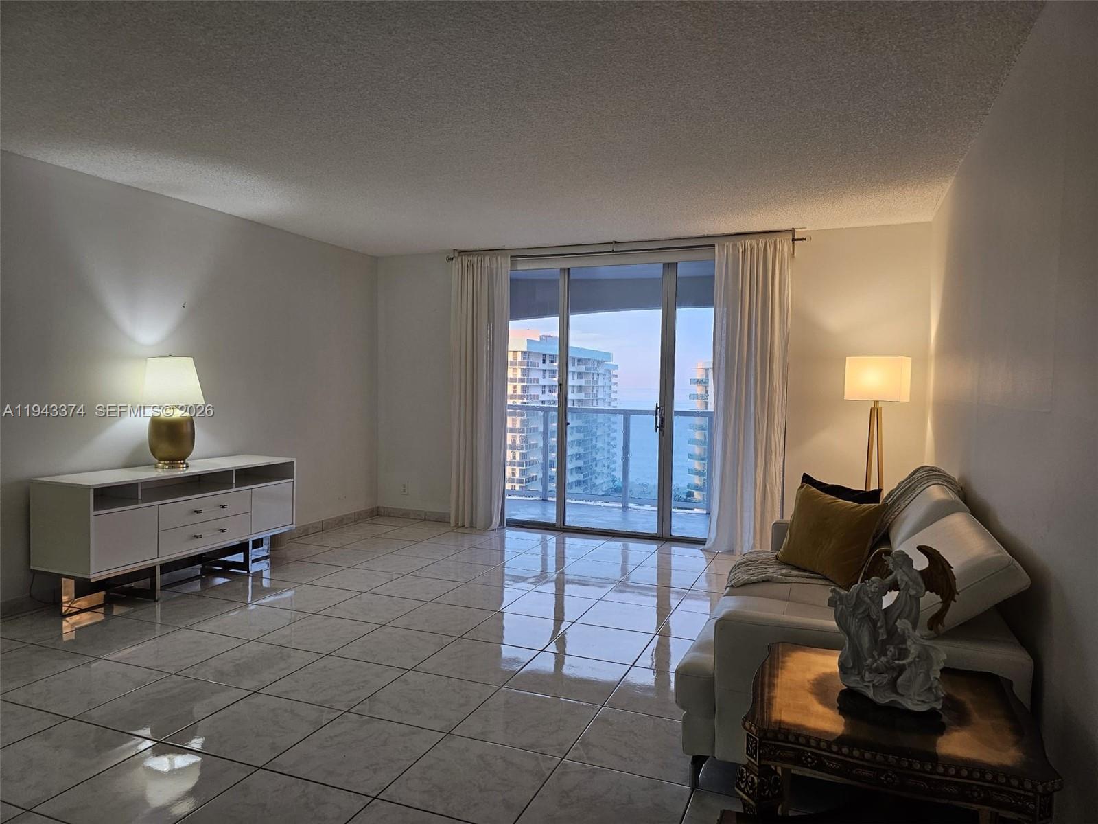 Photo of 3800 Ocean Dr  #1518, Hollywood, Florida, 33019 - 