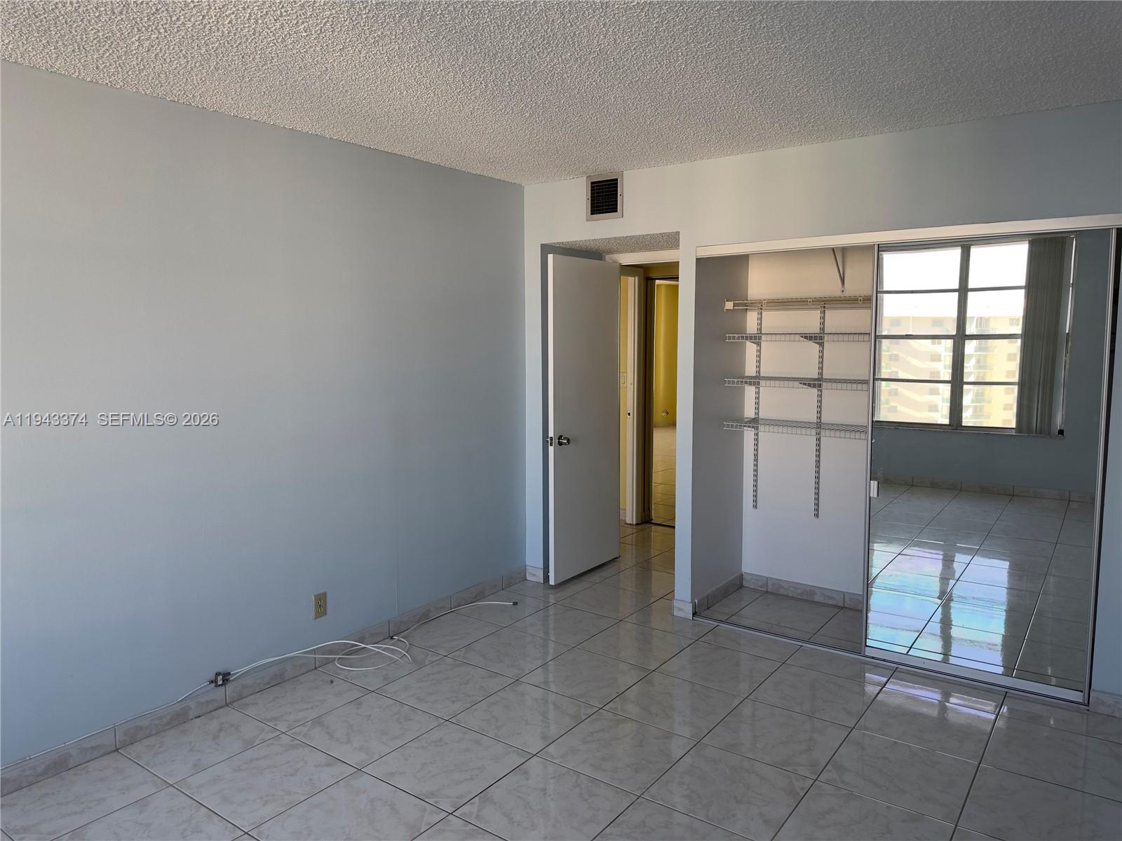 Photo of 3800 Ocean Dr  #1518, Hollywood, Florida, 33019 - 
