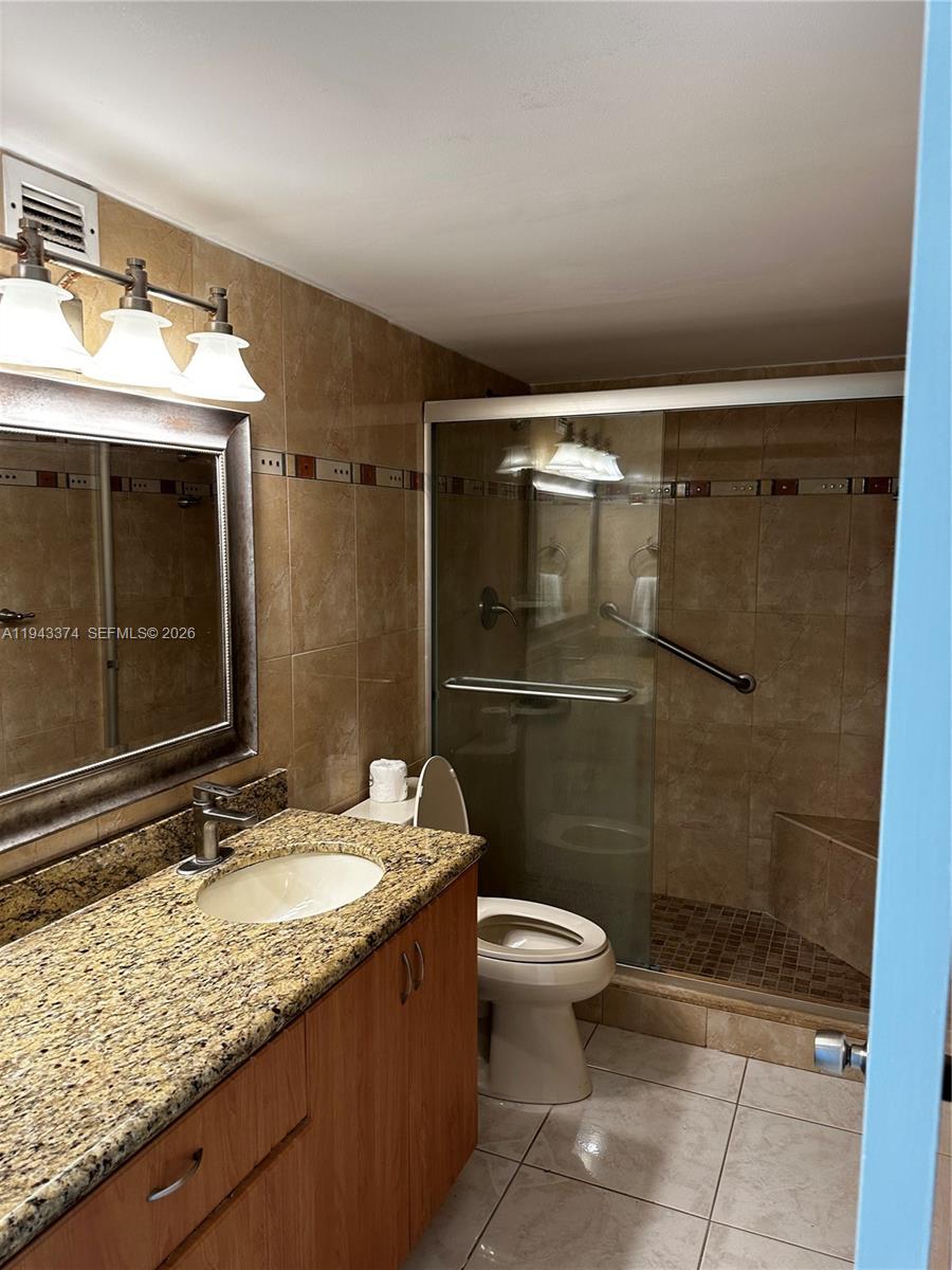 Photo of 3800 Ocean Dr  #1518, Hollywood, Florida, 33019 - 