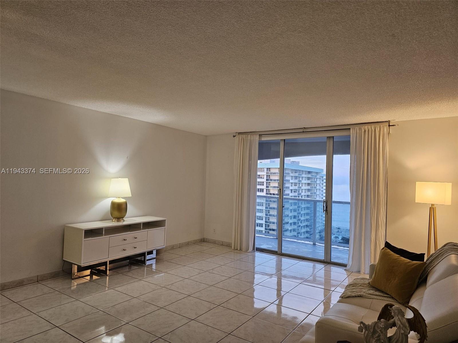 Photo of 3800 Ocean Dr  #1518, Hollywood, Florida, 33019 - 