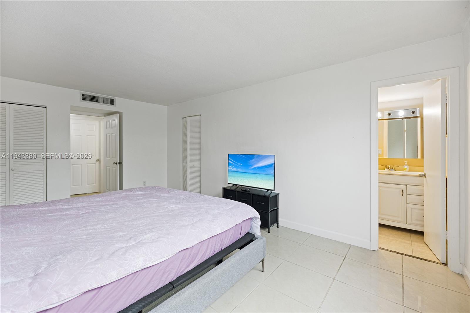 C216 2 / 2 1156 sq. ft. $ 2026-05-18 0 foto