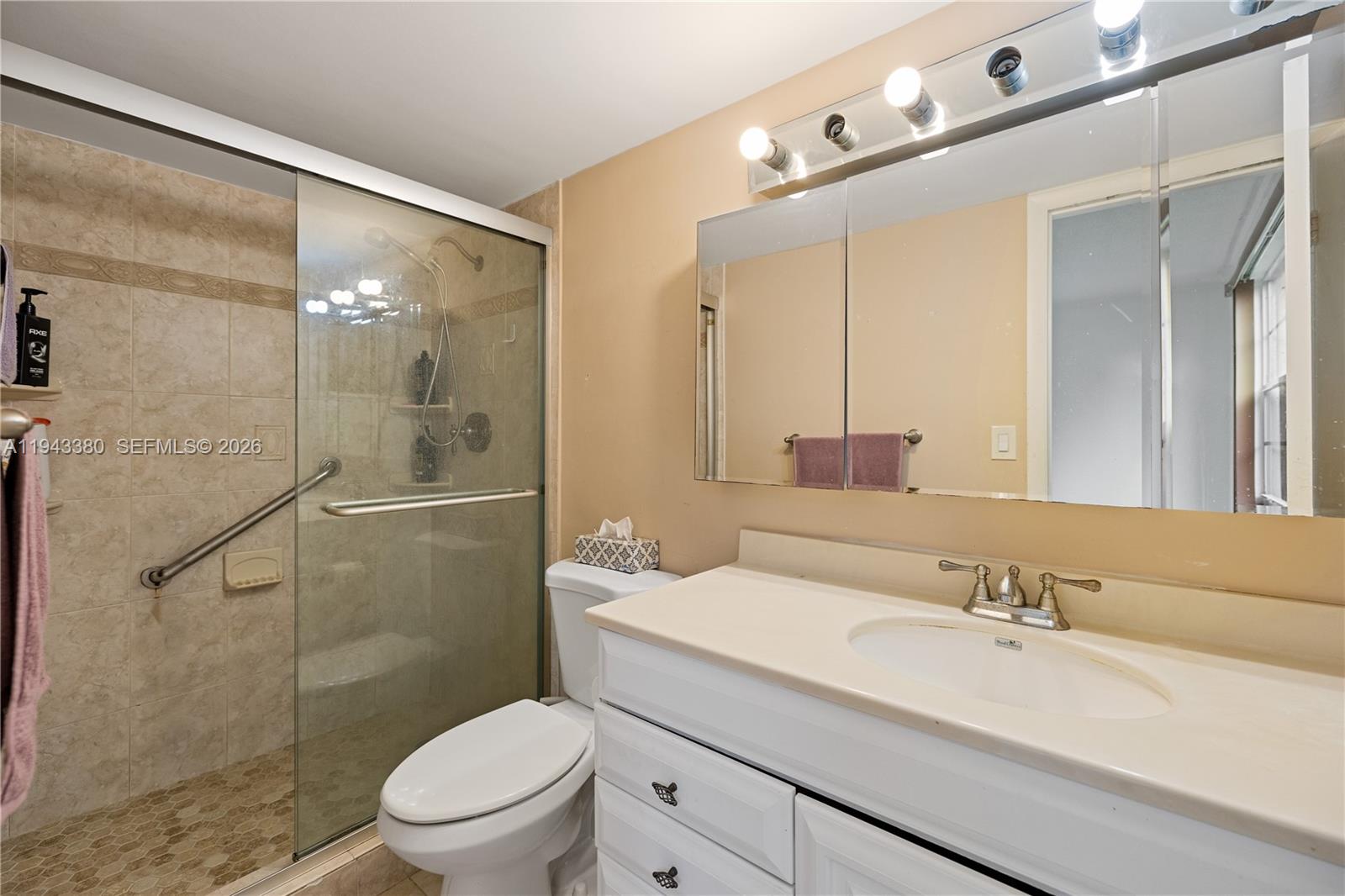 C216 2 / 2 1156 sq. ft. $ 2026-05-18 0 foto