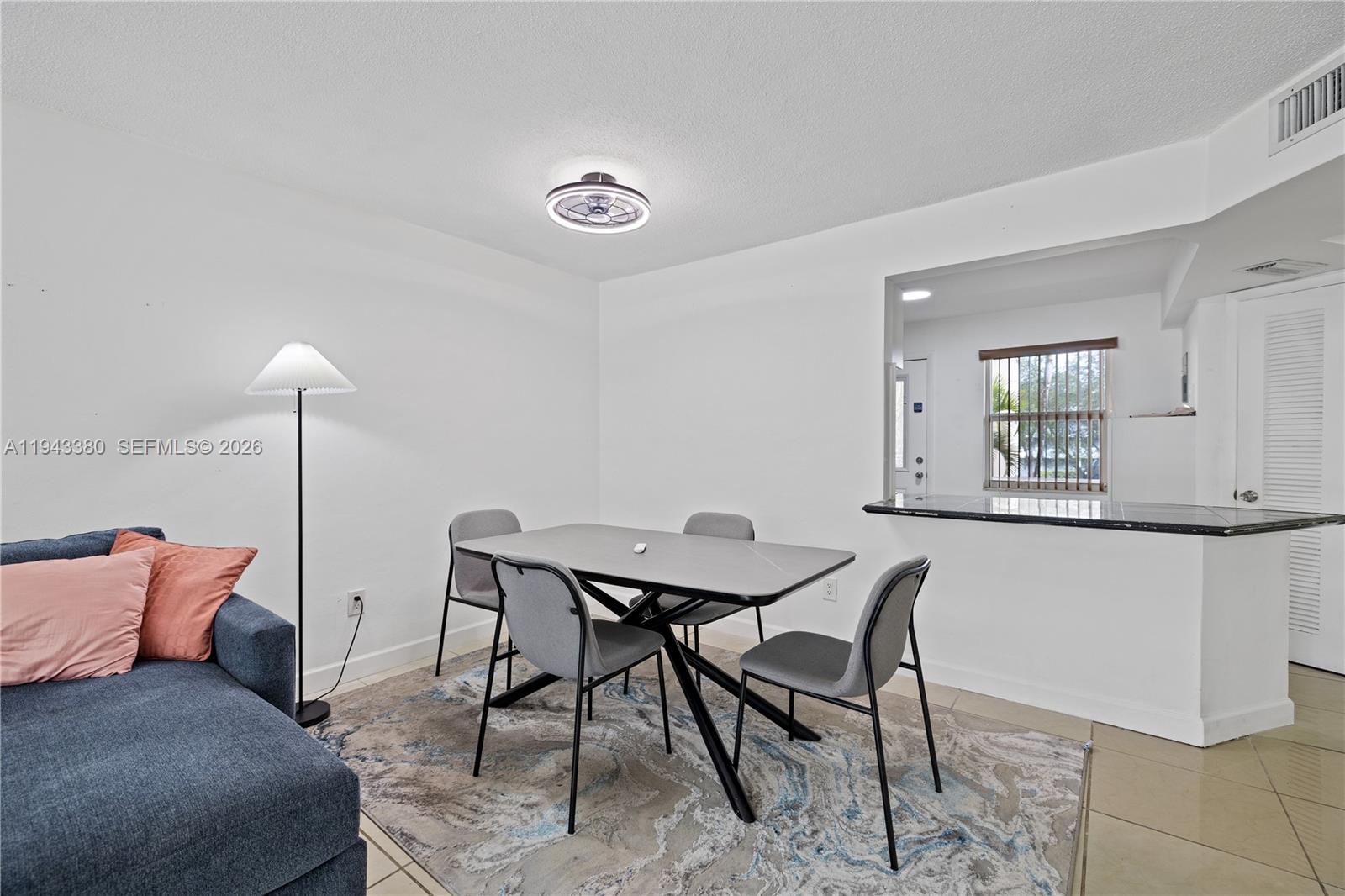 C216 2 / 2 1156 sq. ft. $ 2026-05-18 0 foto